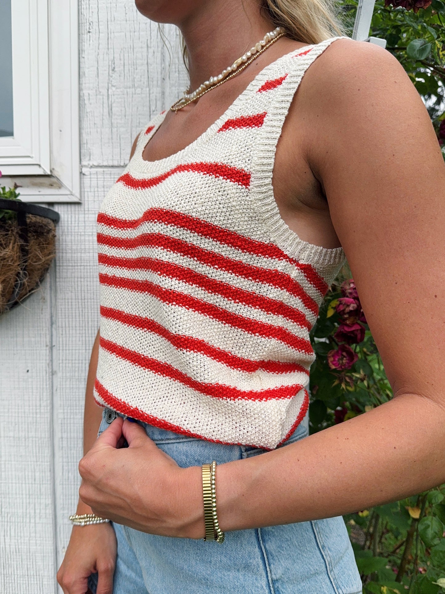 Ruby Picnic Tank