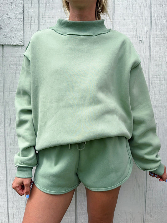 Kiwi Cloud Mockneck